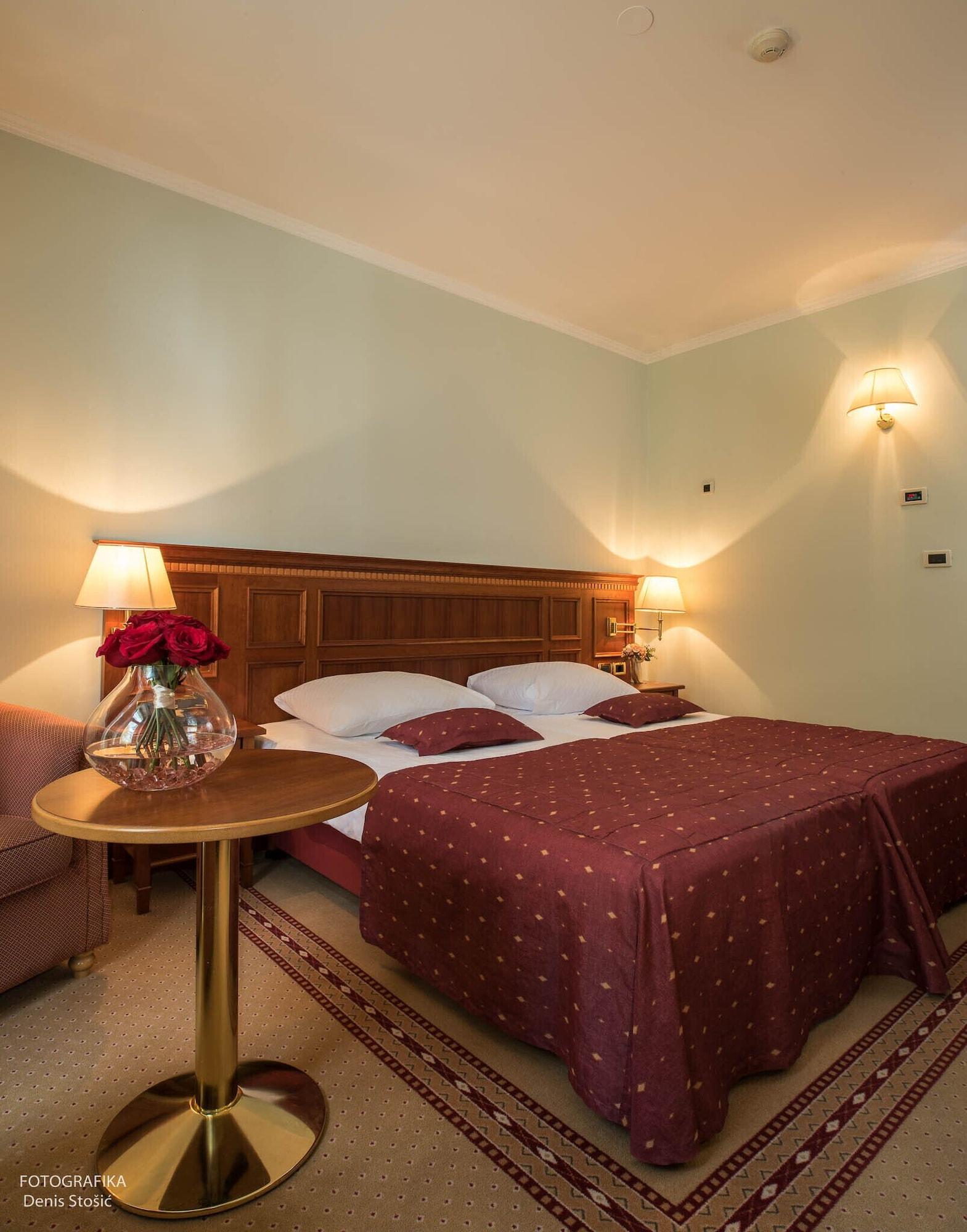 Boutique Hotel Korana Srakovcic Károlyváros Kültér fotó