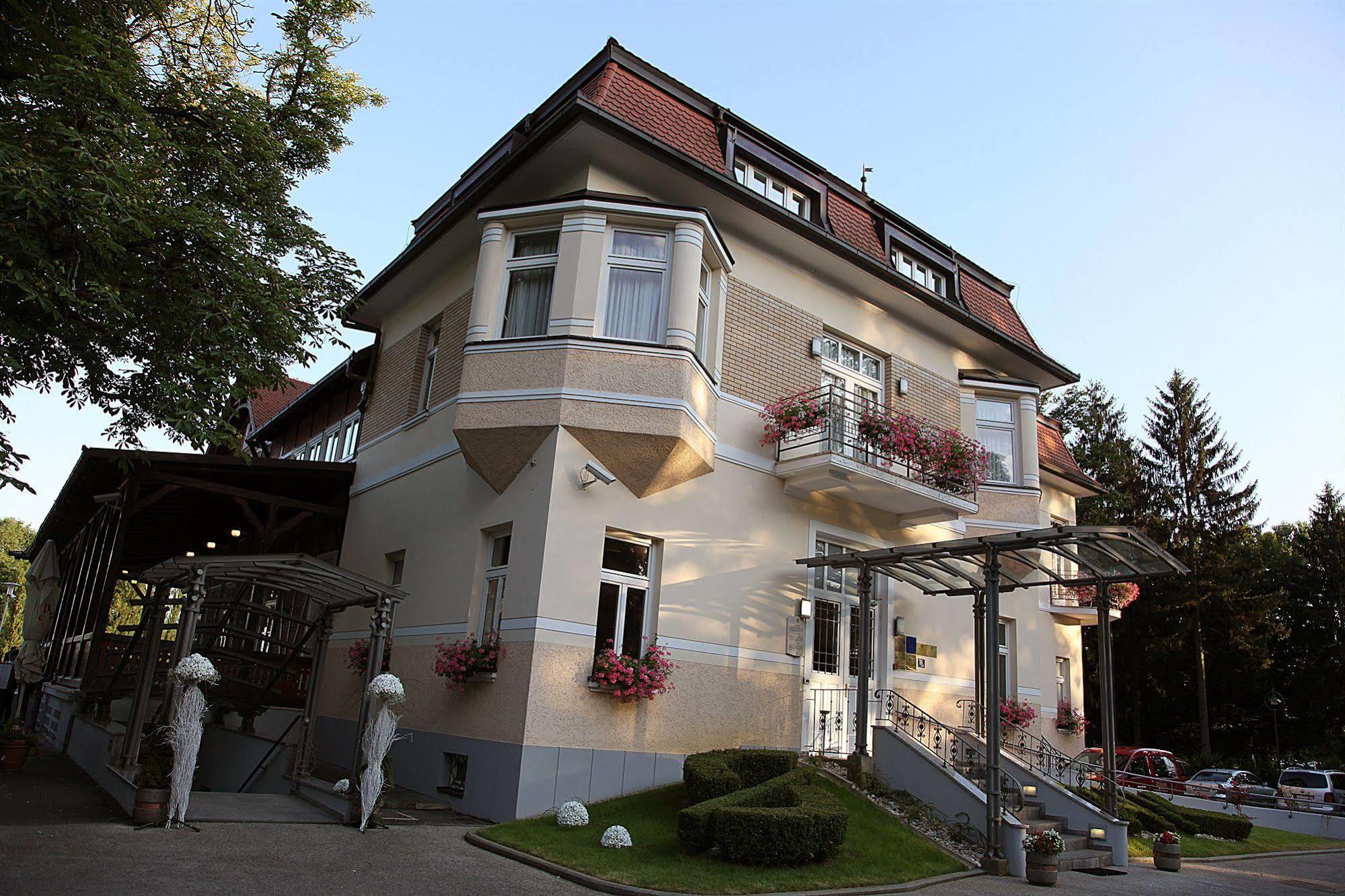 Boutique Hotel Korana Srakovcic Károlyváros Kültér fotó