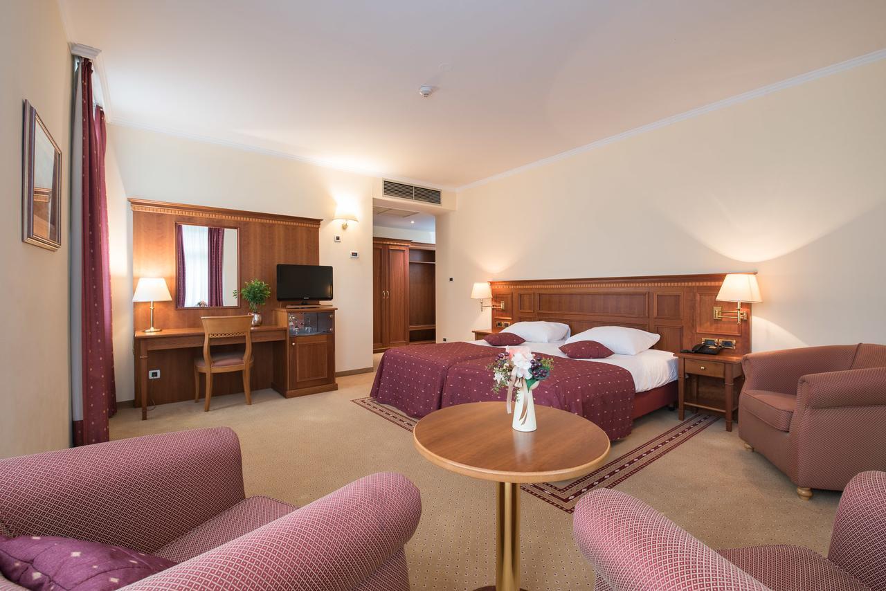 Boutique Hotel Korana Srakovcic Károlyváros Kültér fotó