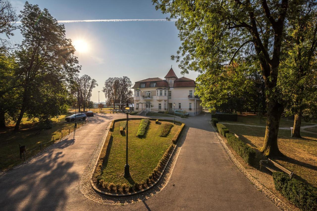 Boutique Hotel Korana Srakovcic Károlyváros Kültér fotó